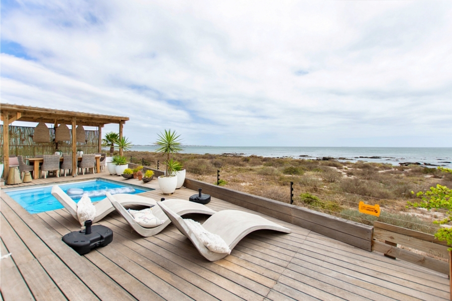 4 Bedroom Property for Sale in Sandy Point Western Cape